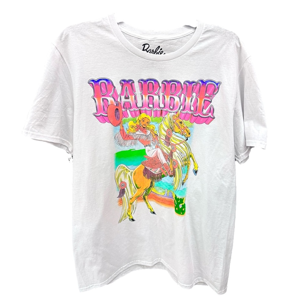 🦋 BARBIE Women’s t-shirt size- L